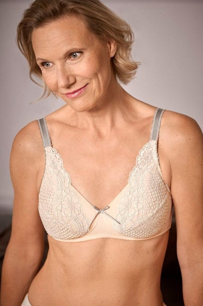 Amoena Mastectomy Brassiere Amoena Alina Padded Bra