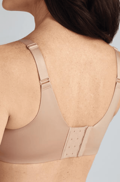 Side panel smoothing design of Magdalena bra showing extended coverage and elegant shaping