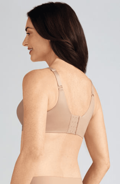 High back design of Magdalena bra demonstrating smoothing panels and wide adjustable straps